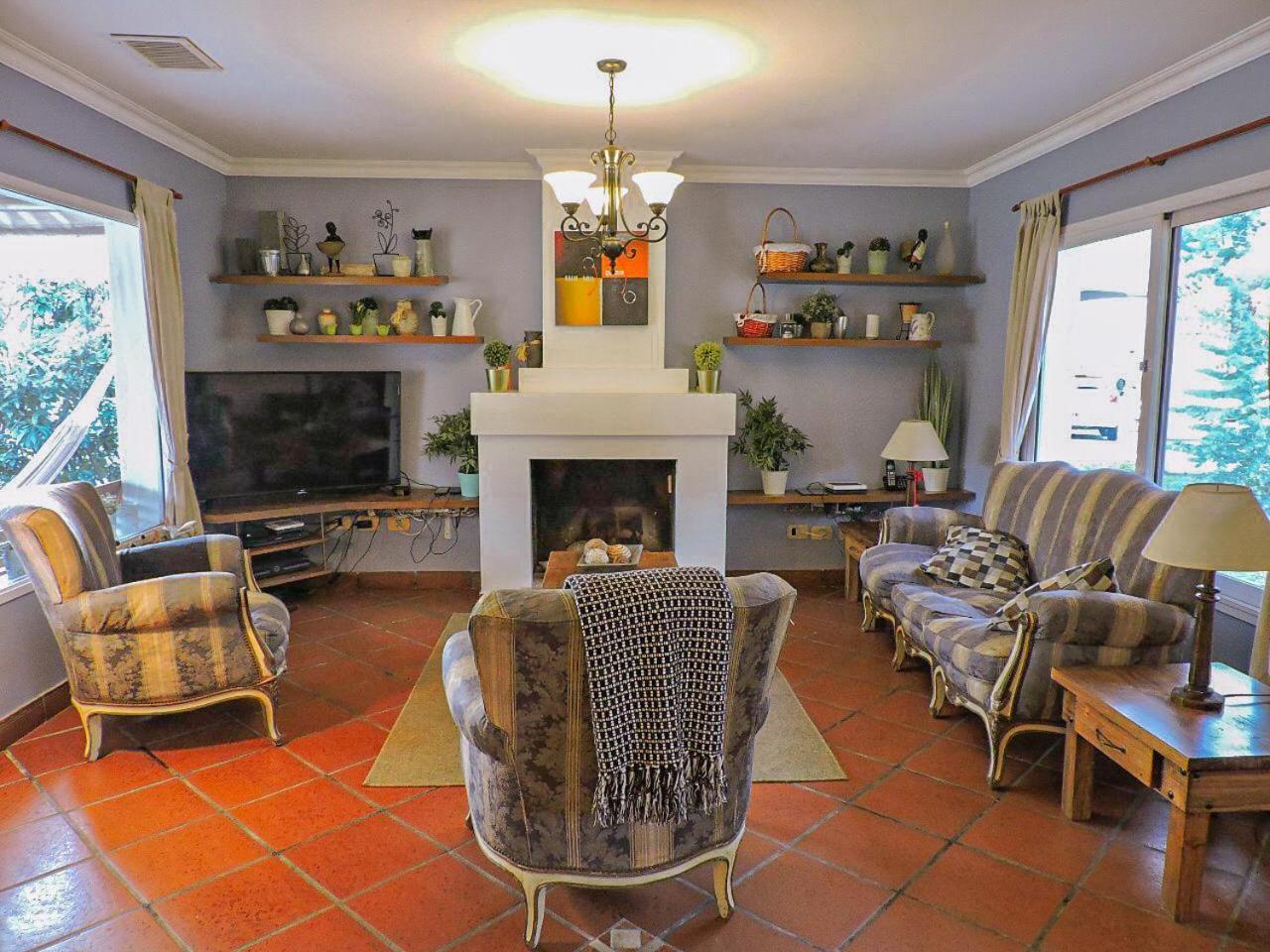 Casa Con Piscina Privada Climatizada En Exclusivo Golf Country Club 1000m2