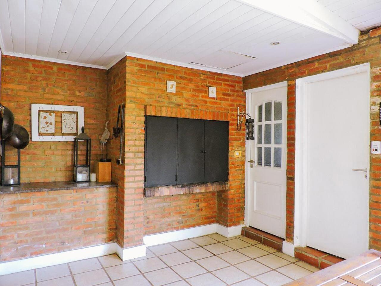 Vakantiehuis Casa Con Piscina Privada Climatizada En Exclusivo Golf Country Club 1000m2 Pilar (Buenos Aires)