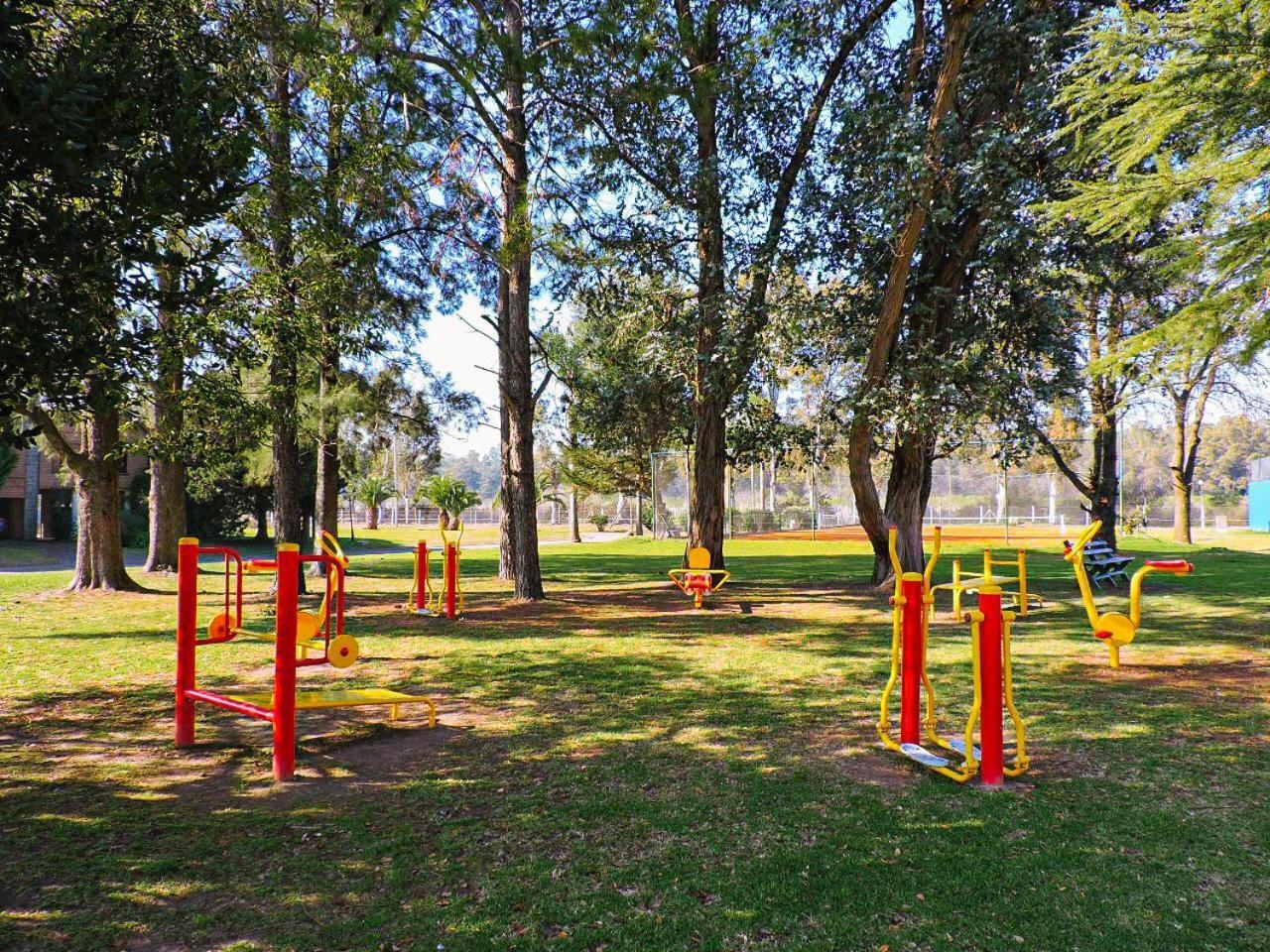 Casa Con Piscina Privada Climatizada En Exclusivo Golf Country Club 1000m2 * Pilar (Buenos Aires)