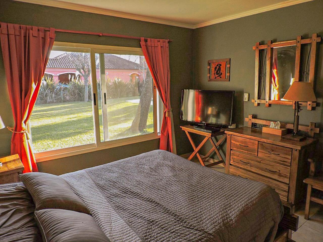 Casa Con Piscina Privada Climatizada En Exclusivo Golf Country Club 1000m2 Vakantiehuis Pilar (Buenos Aires)